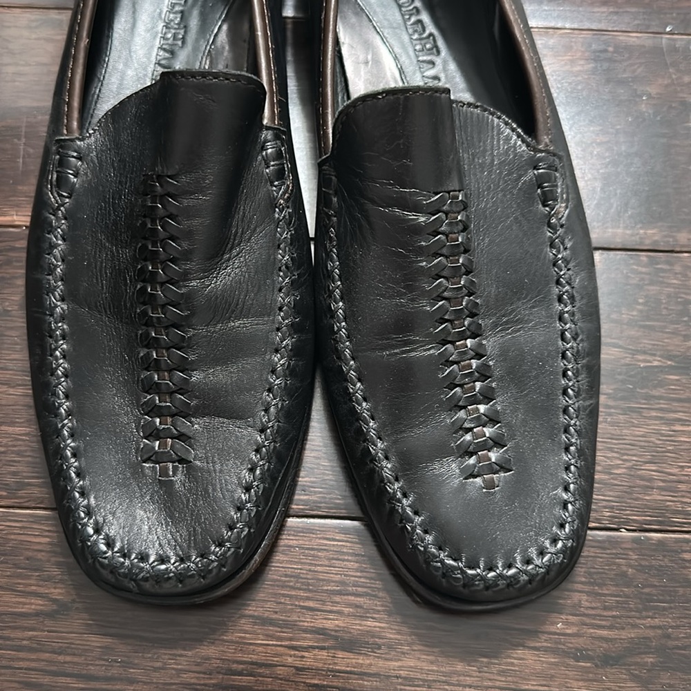 Cole Haan black ultra soft loafers with a simple brown trim size 6.5 - Picture 2 of 9